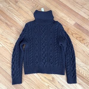 Banana Republic navy chunky knit sweater